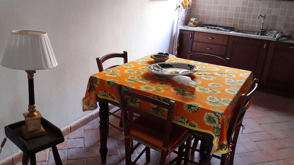 Residenza Il Platano Fortilizio Di Campiglia Rapolano Terme Ngoại thất bức ảnh